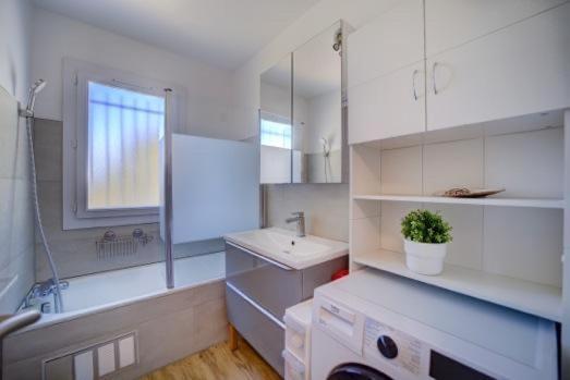 Tres Bel Appartement Climatise Terrasse Et Vue Mer Bandol Exteriör bild